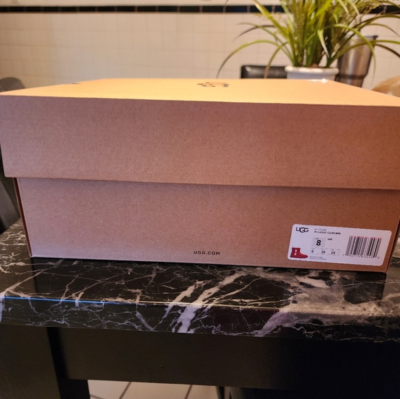 Ugg Classic Clear Mini Boot - Picture 2 of 4